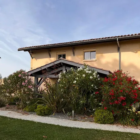 Chateau Canteloup Saint-Caprais-de-Bordeaux